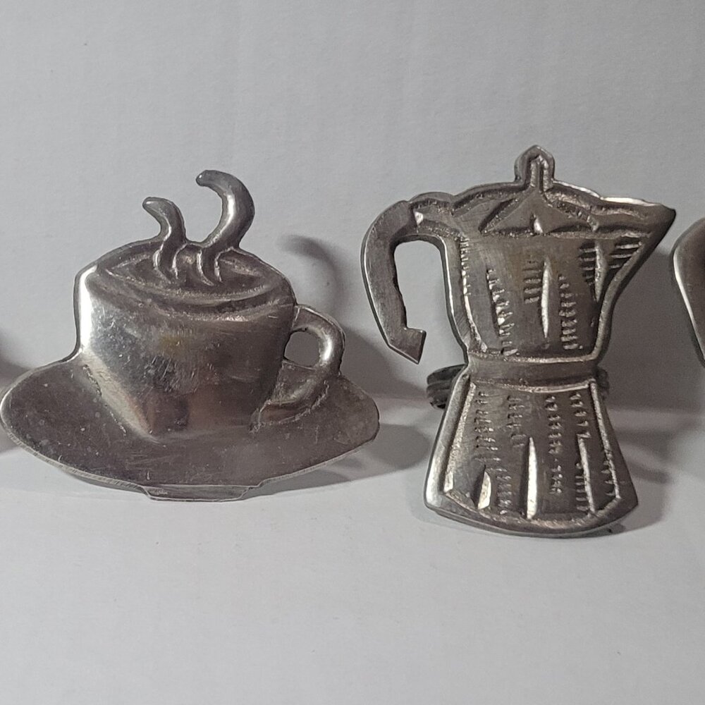 VTG  Napkin Rings, Lot of 4, Metal DII India 1997, 2 Coffee Mugs, 2 Moka Pots